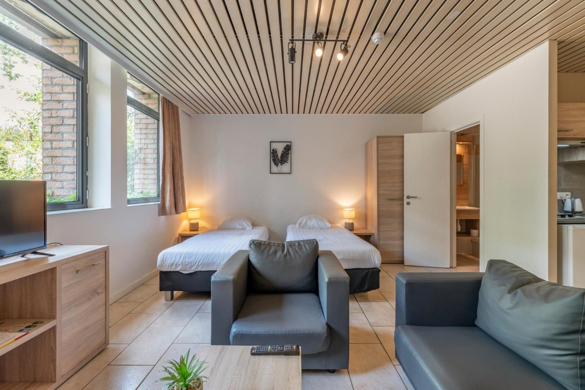 Condo Gardens בריסל מראה חיצוני תמונה