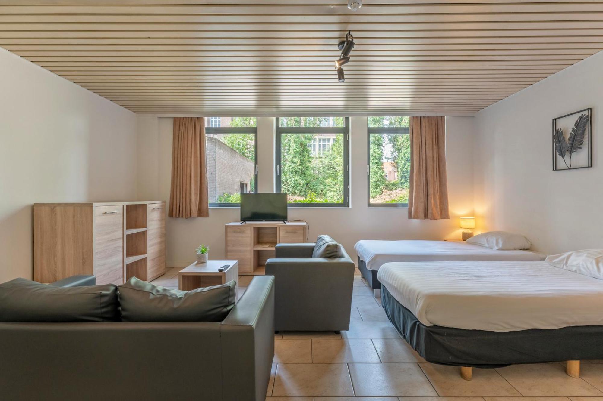 Condo Gardens בריסל מראה חיצוני תמונה