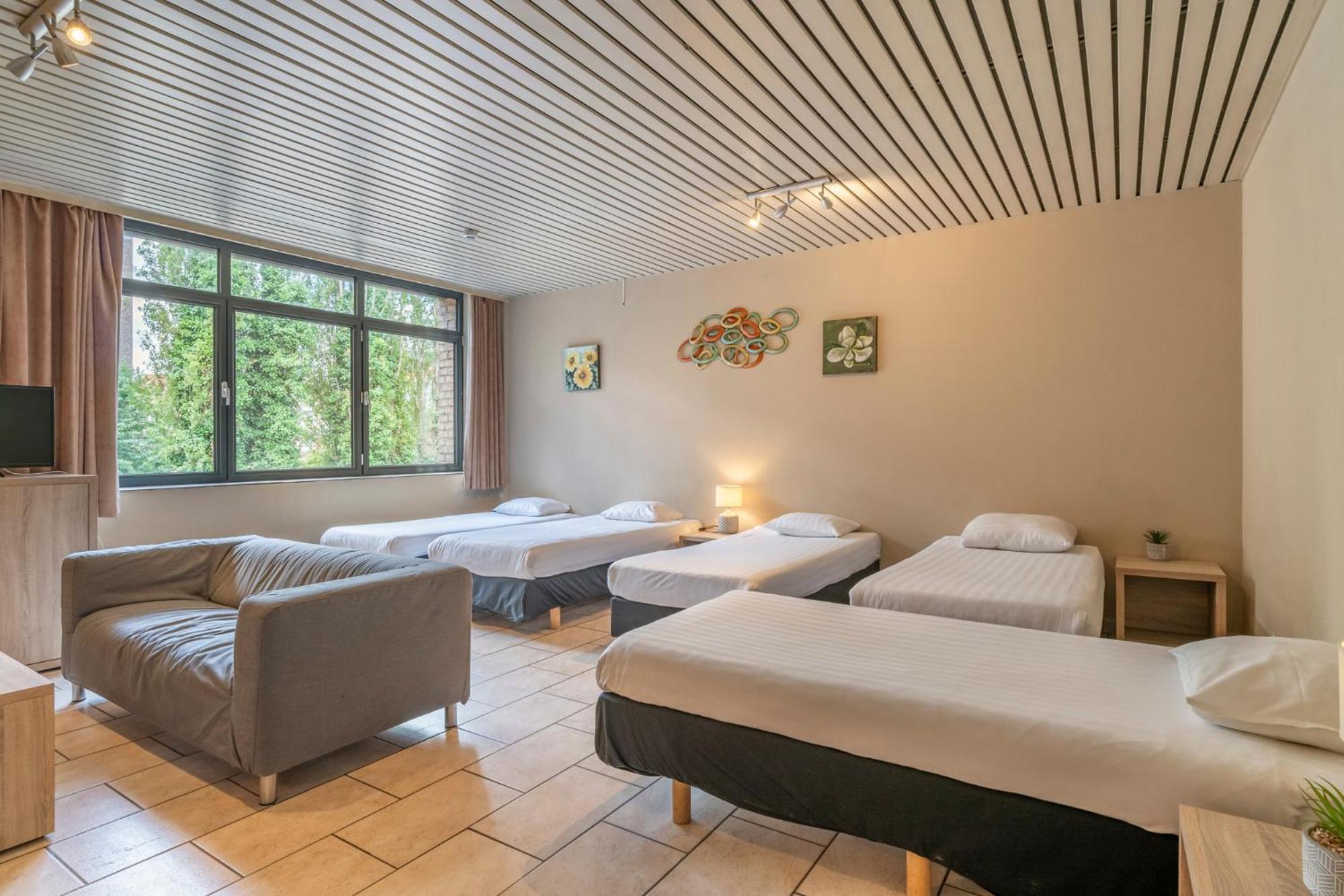 Condo Gardens בריסל מראה חיצוני תמונה