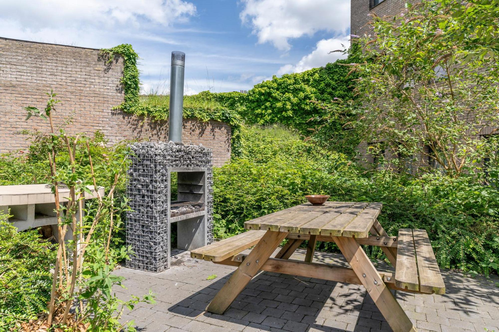 Condo Gardens בריסל מראה חיצוני תמונה