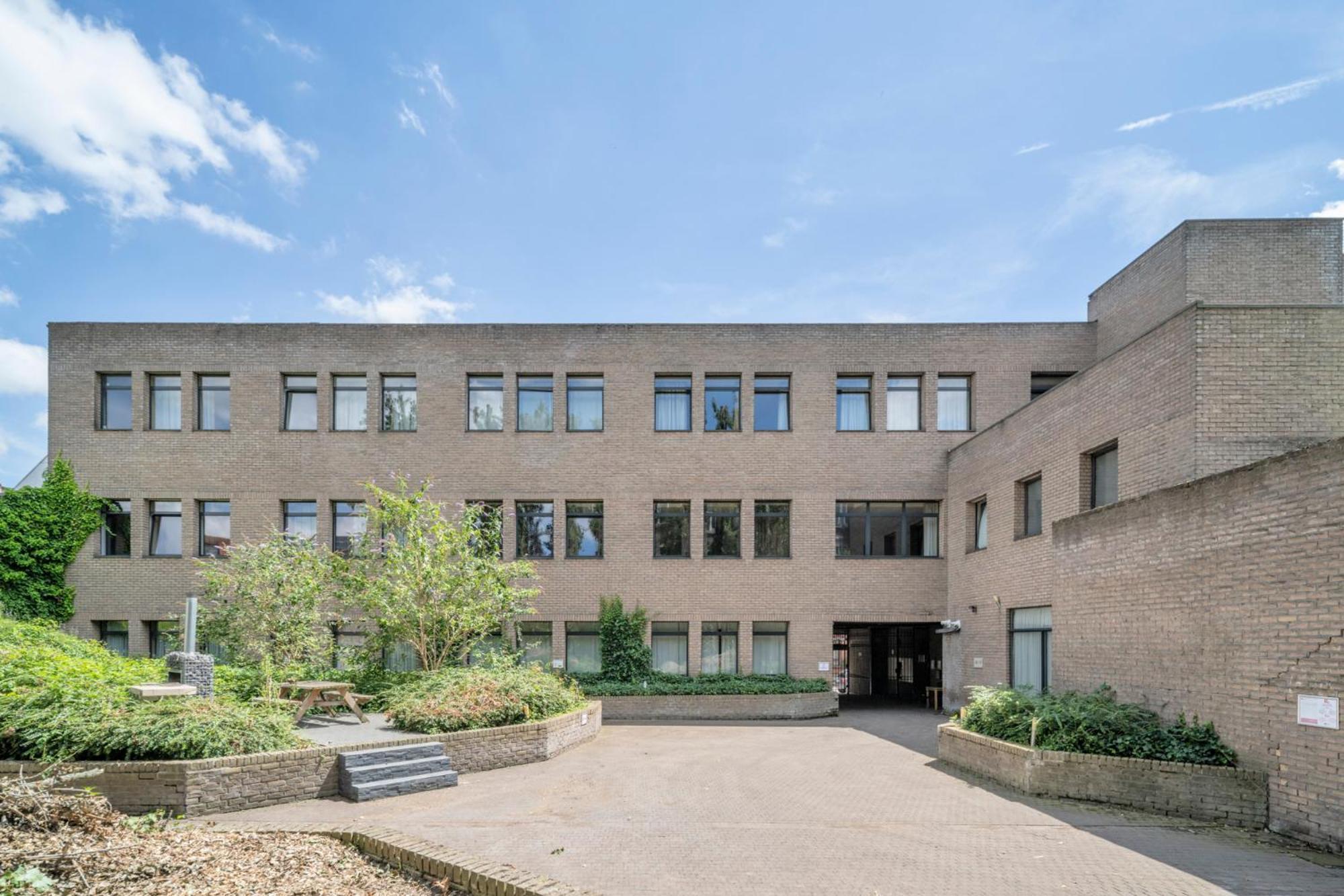 Condo Gardens בריסל מראה חיצוני תמונה